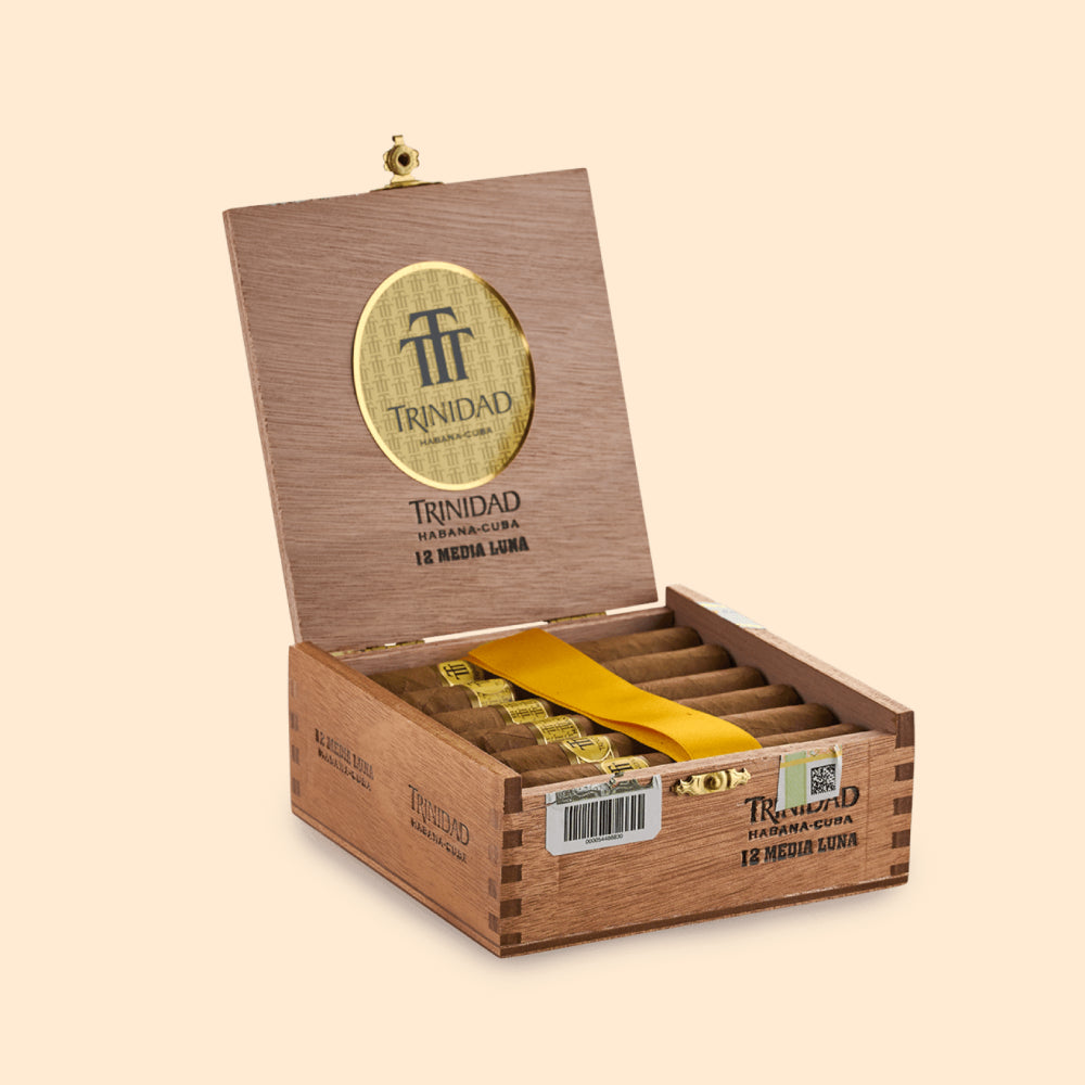 TRINIDAD MEDIA LUNA